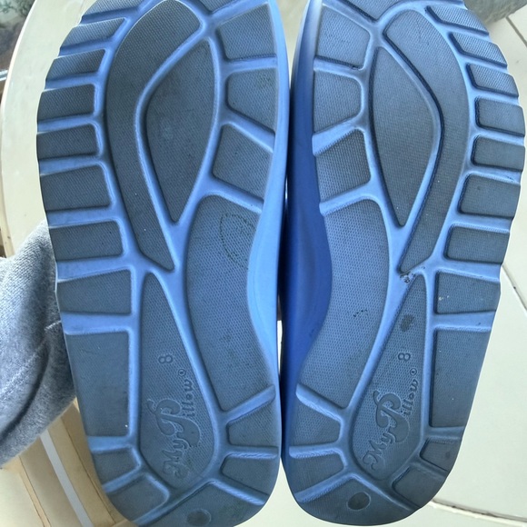 My pillow Vibrant Blue Flip Flop Sandals - Picture 2 of 4